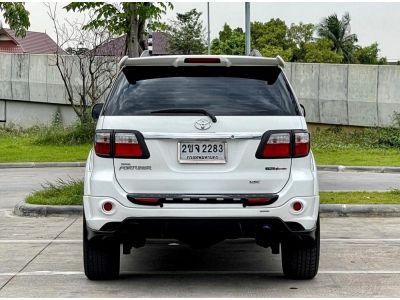 2010 TOYOTA FORTUNER 3.0 V 4WD รูปที่ 4