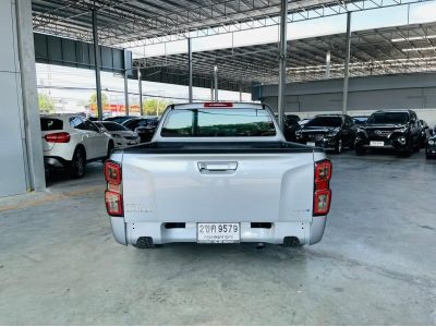 ISUZU NEW D-Max  1.9L M/T CAB 4 รถปี 2021 รูปที่ 4