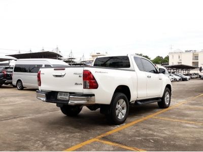 TOYOTA REVO SMART CAB 2.4 E PRERUNNER CC. ปี 2019 สี ขาว เกียร์ Auto รูปที่ 4