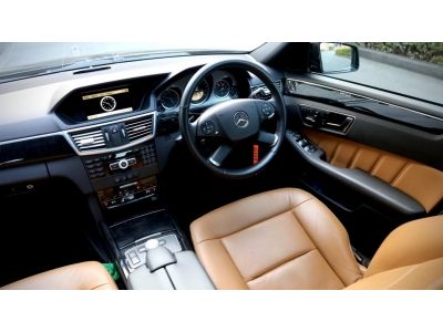 Mercedes Benz E250 CGI AV ปี2012 รูปที่ 4