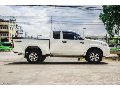 Toyota Hilux vigo 2.5G prerunnerCabดีเซลปี2015ราคา449000บาท รูปที่ 4