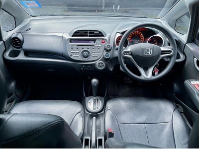 Honda Jazz 1.5 i-VTEC รุ่น V เกียร์ Auto ปี 2009  ( ป้าย 669 )   รูปที่ 4