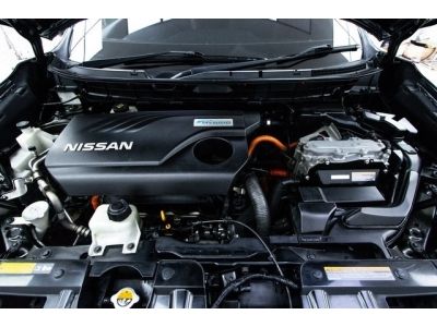 2017 NISSAN X-TRAIL 2.0 HYBIRD 4WD ผ่อน 4,275 บาท 12 เดือนแรก รูปที่ 4