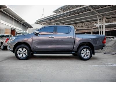 โตโยตาชัวร์ ฟรีดาวน์ Toyota Revo D-cab 2.4 E Plus Pre A/T ปี 17 รูปที่ 4