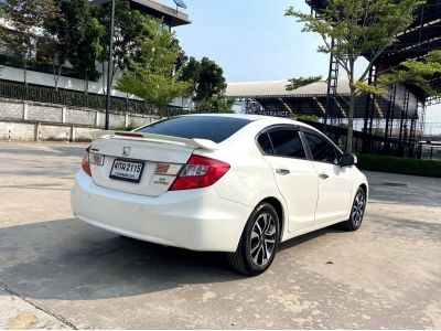 HONDA CIVIC 1.8E (โฉม FB)  ปี 2015 สวยมาก เจ้าของเดียว ไม่ติดแก๊ส ไม่มีชน รูปที่ 4