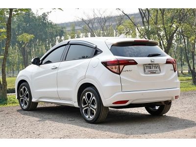 2018 HONDA HR-V 1.8 EL Sunroof รุ่นท๊อปสุด รถบ้านมือเดียวป้ายแดง รูปที่ 4