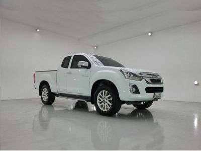 ISUZU D-MAX SPACE CAB 3.0 Z HILANDER CC. ปี 2019 สี ขาว เกียร์ Manual รูปที่ 4