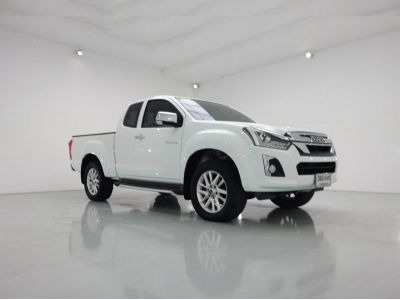 ISUZU D-MAX SPACE CAB 3.0 Z HILANDER CC. ปี 2019 สี ขาว เกียร์ Manual รูปที่ 4