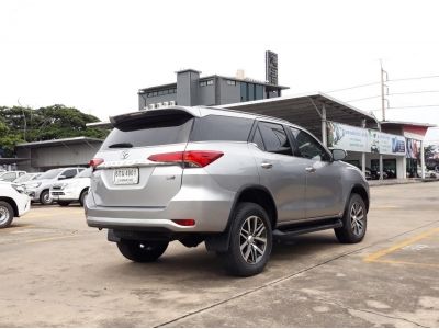 TOYOTA FORTUNER 2.8 V 4WD CC.  ปี 2017 สี เงิน เกียร์ Auto รูปที่ 4