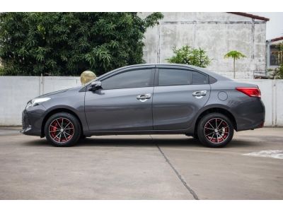 โตโยต้าชัวร์ ฟรีดาวน์ Toyota Vios 1.5 J A/T ปี 2017 ผ่อน 5,xxx บาท รูปที่ 4