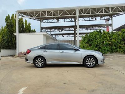 HONDA CIVIC 1.8 E (FC) CC. ปี 2019 สี เงิน เกียร์ Auto รูปที่ 4