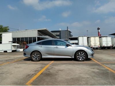 HONDA CIVIC 1.8 E (FC) CC. ปี 2019 สี เงิน เกียร์ Auto รูปที่ 4