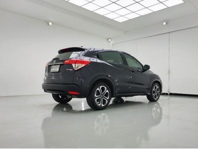 HONDA HR-V 1.8 E CC. ปี 2018 สี เทา เกียร์ Auto รูปที่ 4