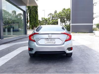 HONDA CIVIC 1.8 EL (FC) CC. ปี 2017 สี เงิน เกียร์ Auto รูปที่ 4