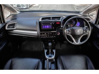 โตโยต้าชัวร์ ฟรีดาวน์ Honda Jazz 1.5 SV A/T ปี 16 รูปที่ 4