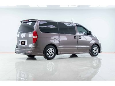 2016 HYUNDAI H-1 2.5 ELITE ผ่อน 8,030 บาท 12เดือนแรก รูปที่ 4