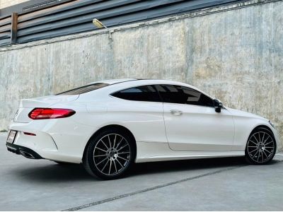 Mercedes Benz C250 Coupé AMG Dynamic ปี 2018 แท้ รูปที่ 4