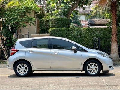 2017 NISSAN NOTE 1.2 V รถสวยมือเดียว น่าใช้สุด จองด่วนจ้า (ติดต่อเซลล์น้ำฝ่ายขายโดยตรงไม่ใช่นายหน้าจ้า) รูปที่ 4