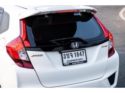 Honda jazz 1.5 S ปี 2015 จด 2018 Auto เบนซิน สีขาว รูปที่ 4