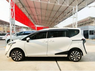 รถสวยสภาพใหม่ๆ Toyota Sienta 1.5V รุ่น TOP 2019 รูปที่ 4