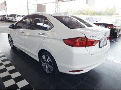 2015 Honda CITY 1.5 SV i-VTEC รถเก๋ง 4 ประตู ออกรถ9บาท รูปที่ 4