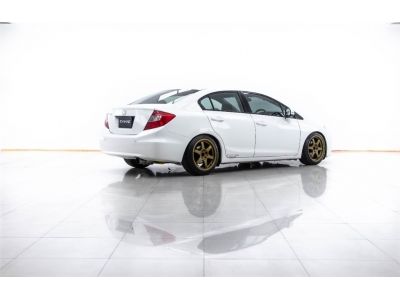 2013 HONDA CIVIC FB 1.8 E ผ่อน 3,754 บาท 12 เดือนแรก รูปที่ 4