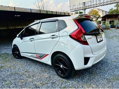 Honda Jazz 1.5 i-VTEC รุ่น S เกียร์ Auto ปี 2017 รูปที่ 4