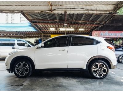 HONDA HRV 1.8E เกียร์ออโต้ สีขาว MY2019 รูปที่ 4