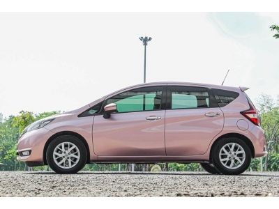 Nissan Note 1.2VL เกียร์ออโต้ ปี2017 สีชมพู Top รูปที่ 4