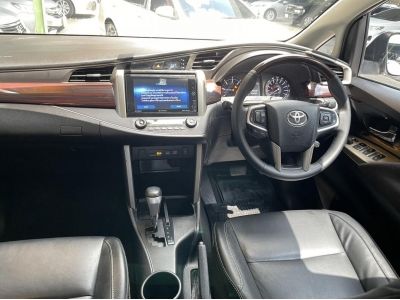 ปี2017 TOYOTA INNOVA CRYSTA 2.8 V AT  ตัวท็อป รูปที่ 4