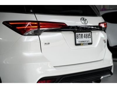 Toyota Fortuner 2.8 TRD 2WD Sportivo ปี 2019 ไมล์ 134,xxx Km รูปที่ 4