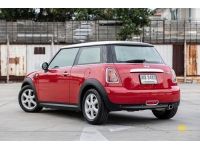 MINI COOPER RHD ปี 2007 สีแดง รถศูนย์ Millennium รูปที่ 4