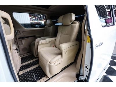 2012 TOYOTA ALPHARD 2.4 HYBRID รูปที่ 4