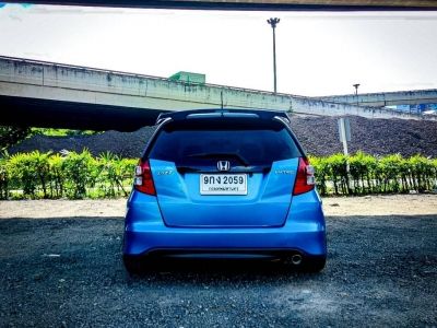 HONDA Jazz (GE) 1.5 SV  TOPสุด 2010 รถบ้านใช้น้อย รูปที่ 4