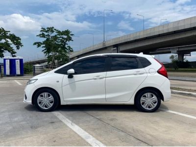 Honda Jazz 1.5S (AS) ปี 2017 รถบ้าน ผู้หญิงใช้ รูปที่ 4