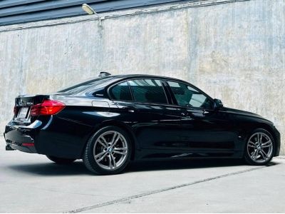 2019 BMW 330e M Sport Plug-in Hybrid โฉม F30 รูปที่ 4