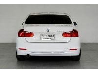 BMW SERIES3 F30 320D 2.0 LUXURY ปี2012 รถบ้านมือเดียวป้ายแดง รูปที่ 4