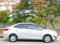 TOYOTA YARIS ATIV 1.2E เกียร์ออโต้ สีบรอนเงิน MY2018 รูปที่ 4