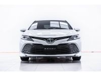 2019 TOYOTA CAMRY 2.5 HV   ผ่อน 8,641 บาท 12 เดือนแรก รูปที่ 4