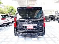 HYUNDAI GRAND STAREX 2.5 VIP เกียร์AT ปี18 รูปที่ 4