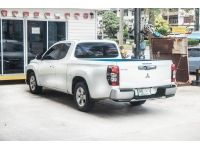 ้MITSUBISHI TRITON  2.5 GLX MAGACAB (NEW) ดีเชล MT 2020 สีขาว รูปที่ 4