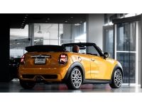 MINI COOPER S CONVERTIBLE F57 ปี 2017 สีส้มแท้ รูปที่ 4