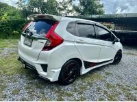 Honda Jazz 1.5 i-VTEC รุ่น V Plus เกียร์ Auto ปี 2016 รูปที่ 3