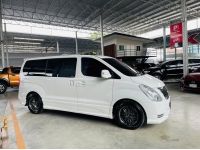 2017 Hyundai H-1 2.5 Limited Sunroof รูปที่ 4