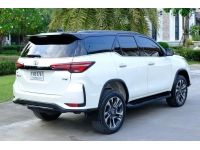 2020 TOYOTA Fortuner Legender 2.8 sigma4  ดีเซล ออโต้ 4wd รูปที่ 4