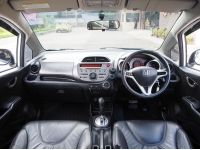 HONDA JAZZ 1.5 SV i-VTEC (MNC) ปี 2013 เกียร์AUTO รูปที่ 4