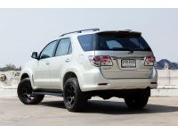 TOYOTA Fortuner 3.0V A/T ขับ 2 ปี 2013 ไมล์ 202,xxx Km รูปที่ 4