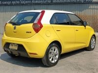 MG 3 1.5 D สีเหลืองหลังคาขาว สีทูโทน ปี2017 มือเดียว ไมล์​ 107,000 km. รูปที่ 4