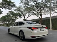 LEXUS ES300h Grand Luxury Hybrid Sunroof ปี 2019 ไมล์ 110,xxx Km รูปที่ 4