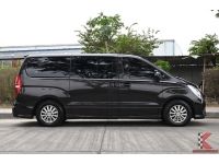 Hyundai H-1 2.5 (ปี 2018) Deluxe Van รหัส7561 รูปที่ 4